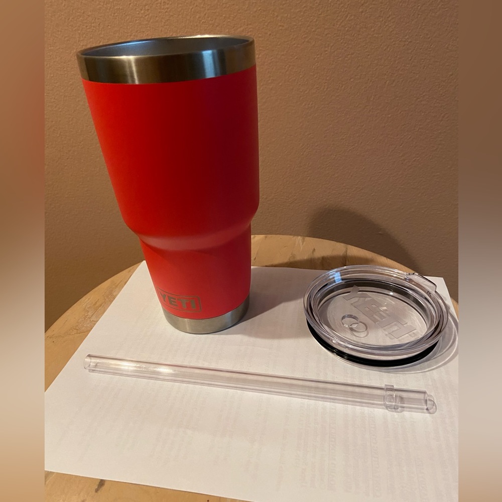 Yeti 30oz Rambler Tumbler